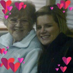 Meet your Posher, Larissa